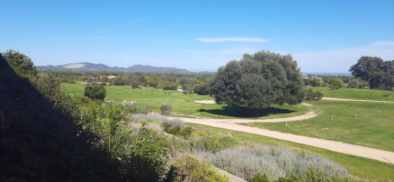 Golf & Sea Residence Is Molas Пула Екстериор снимка