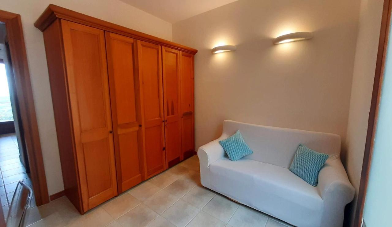 Golf & Sea Residence Is Molas Пула Екстериор снимка