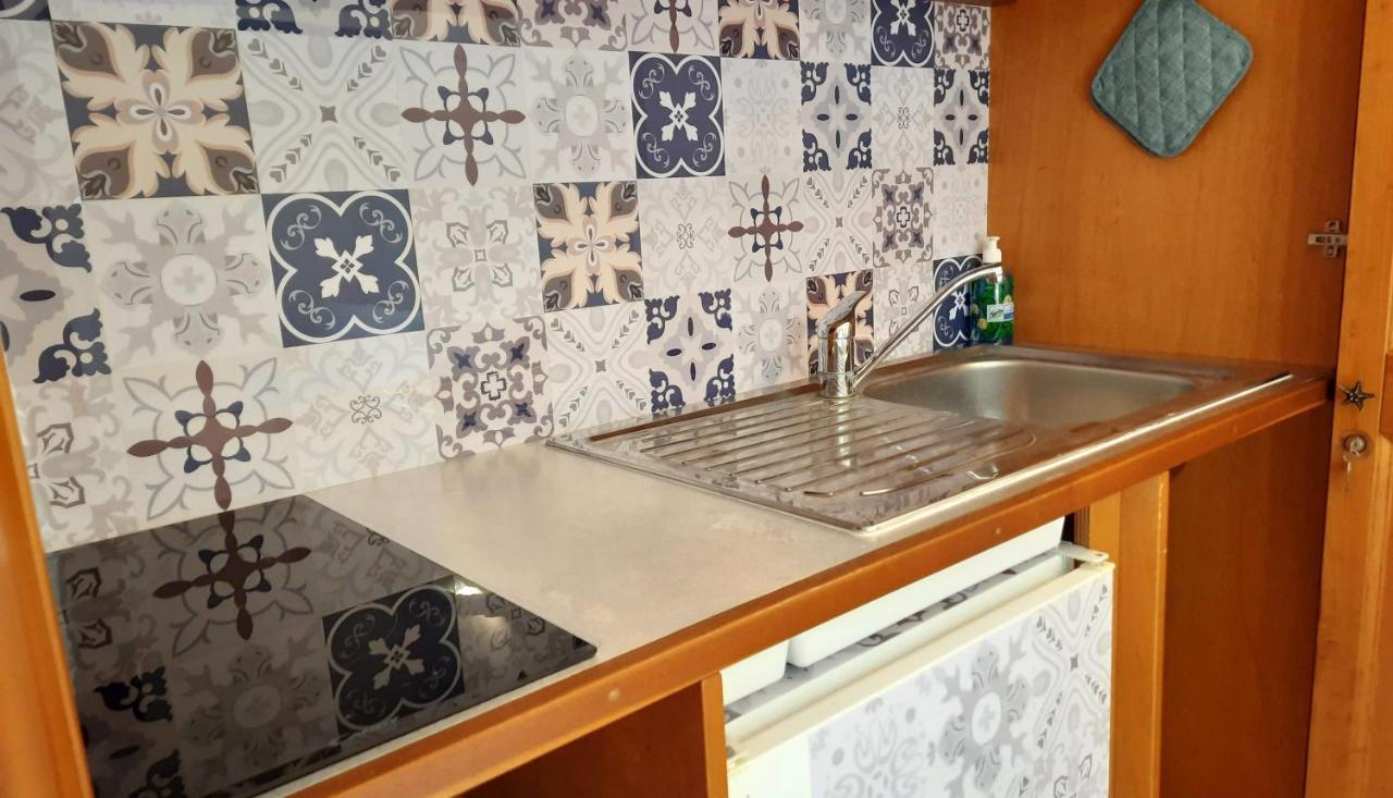Golf & Sea Residence Is Molas Пула Екстериор снимка