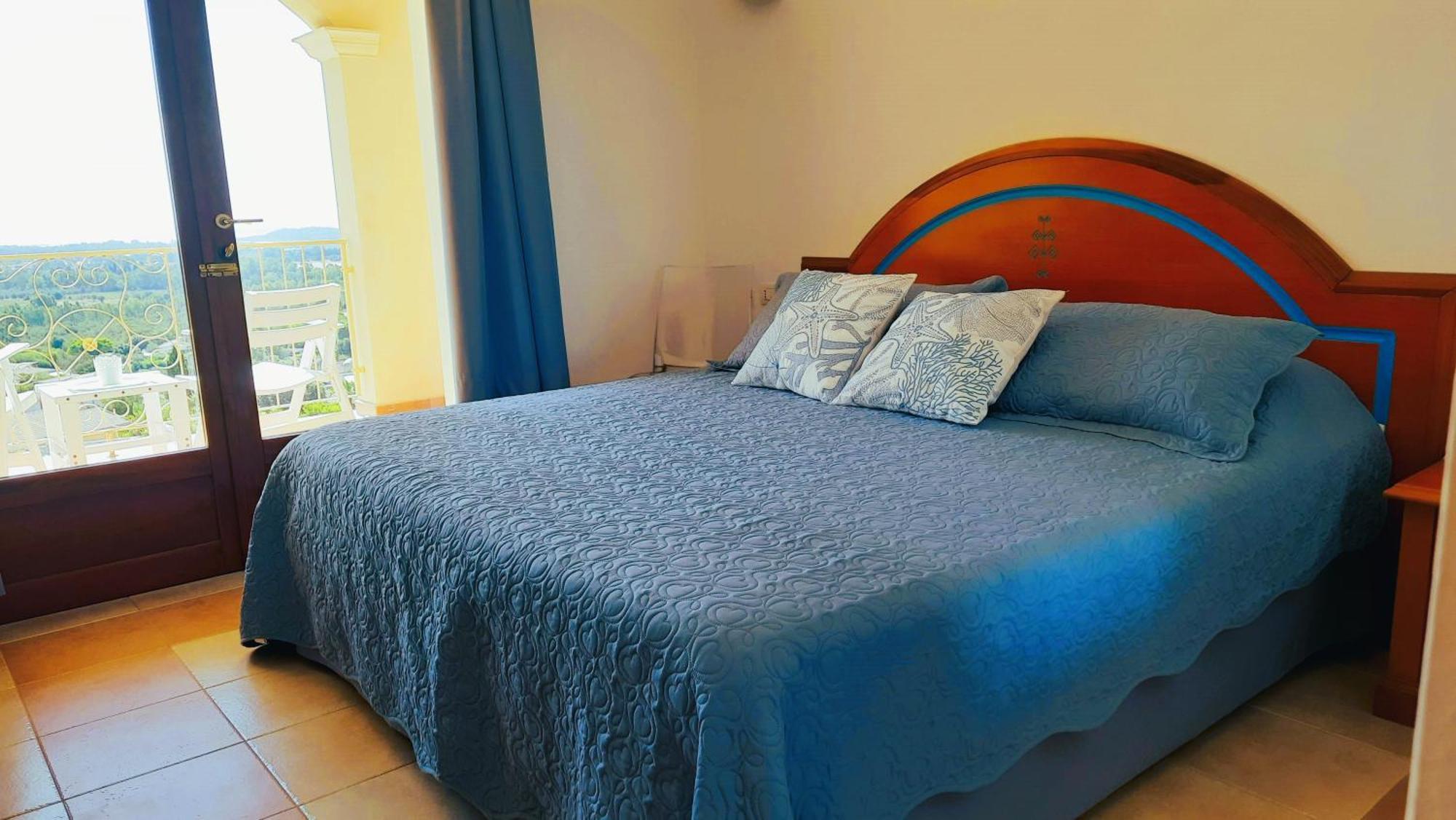 Golf & Sea Residence Is Molas Пула Екстериор снимка