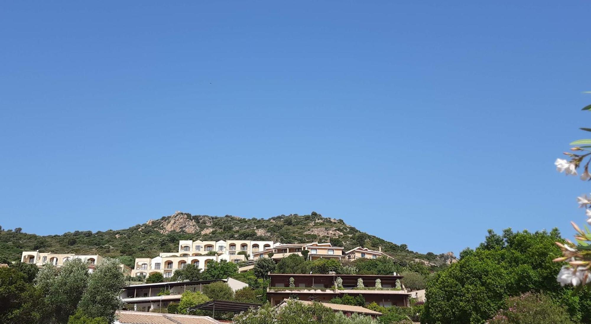 Golf & Sea Residence Is Molas Пула Екстериор снимка