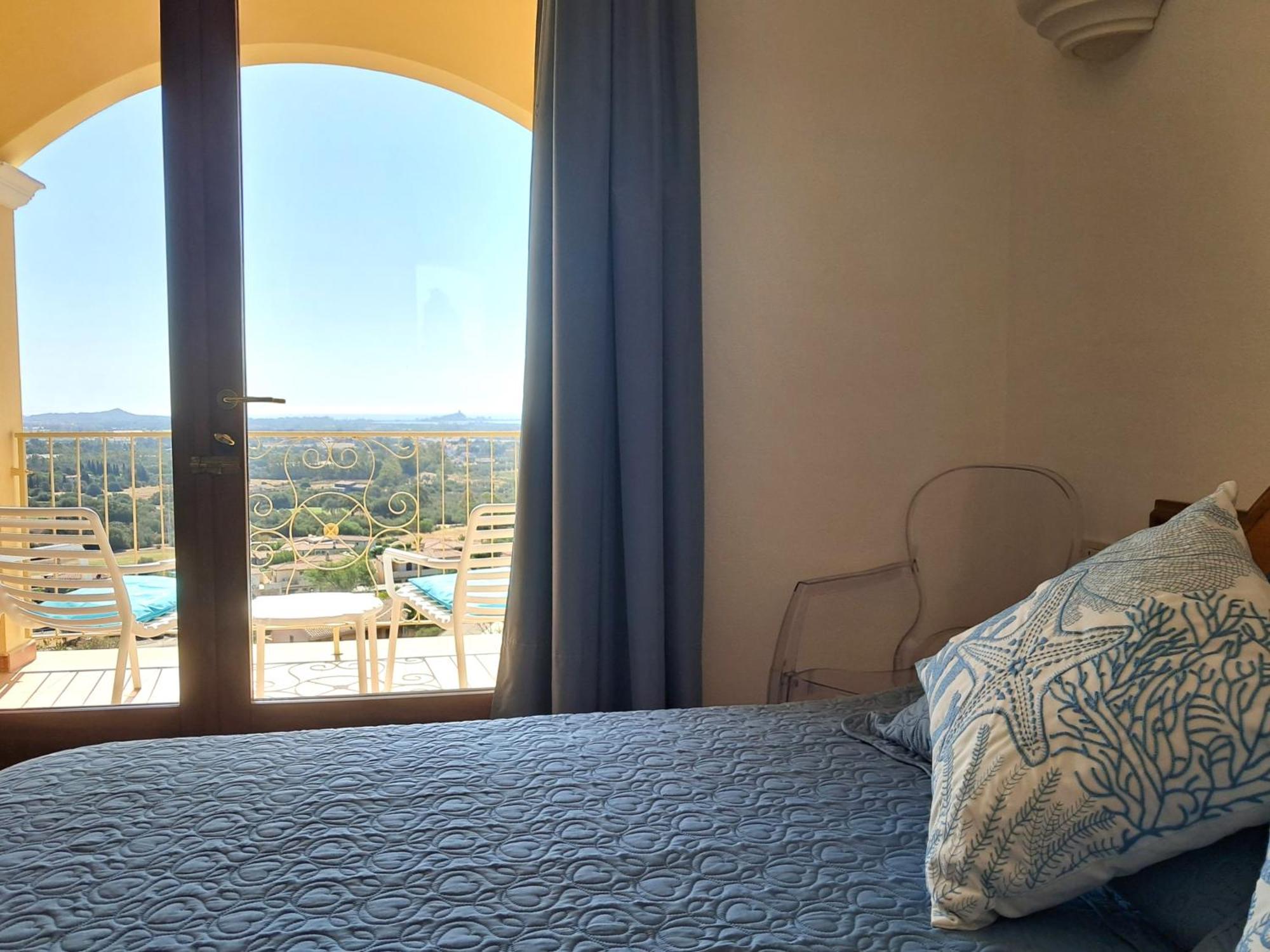 Golf & Sea Residence Is Molas Пула Екстериор снимка