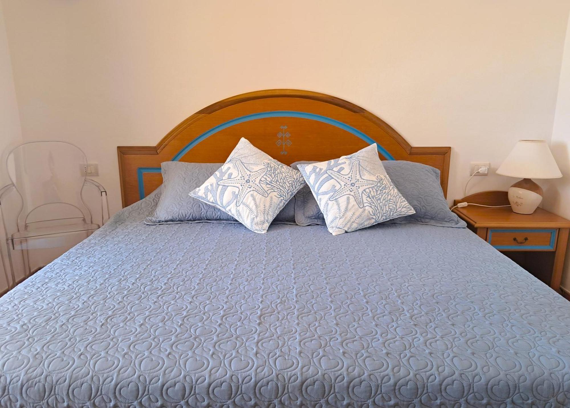 Golf & Sea Residence Is Molas Пула Екстериор снимка